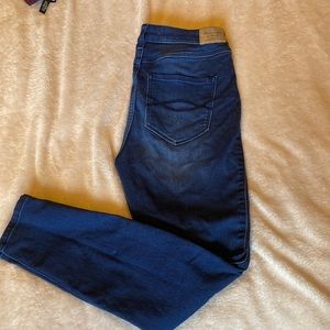 A&F dark wash jegging
